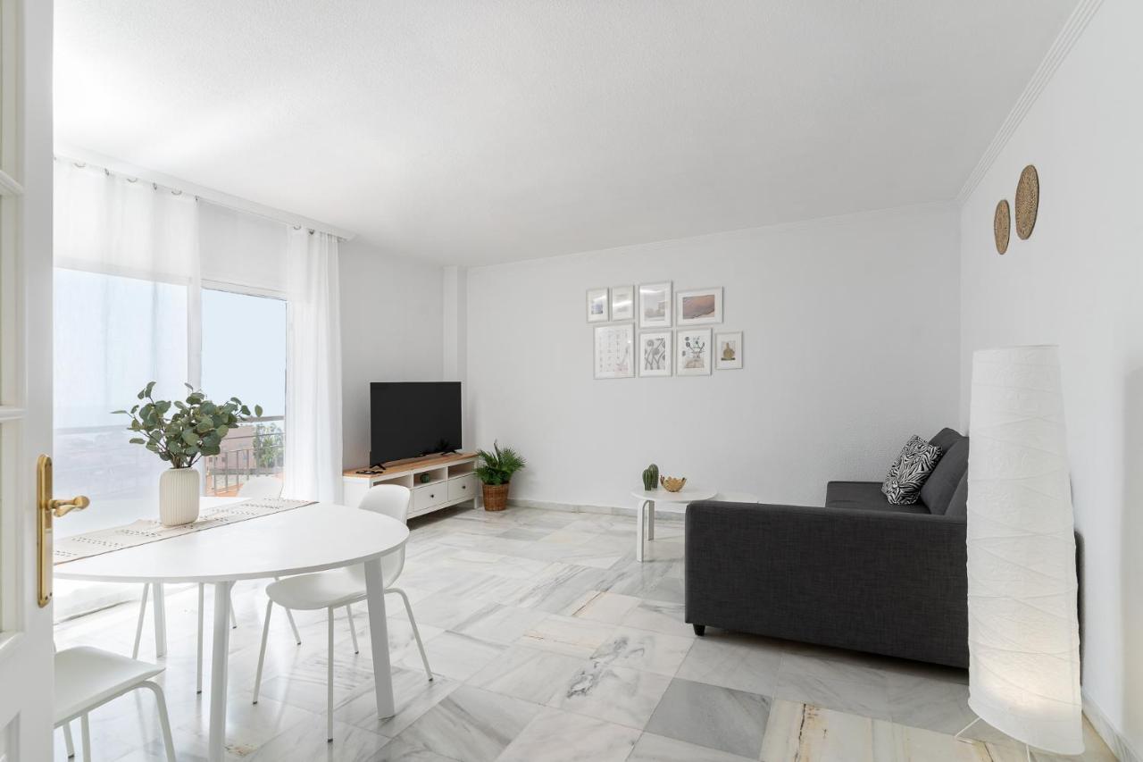 Blonzu Burkina Apartment เบนัลมาเดนา ภายนอก รูปภาพ