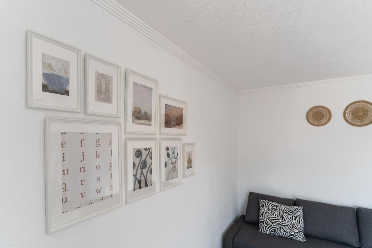 Blonzu Burkina Apartment เบนัลมาเดนา ภายนอก รูปภาพ