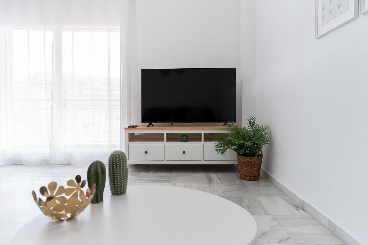 Blonzu Burkina Apartment เบนัลมาเดนา ภายนอก รูปภาพ