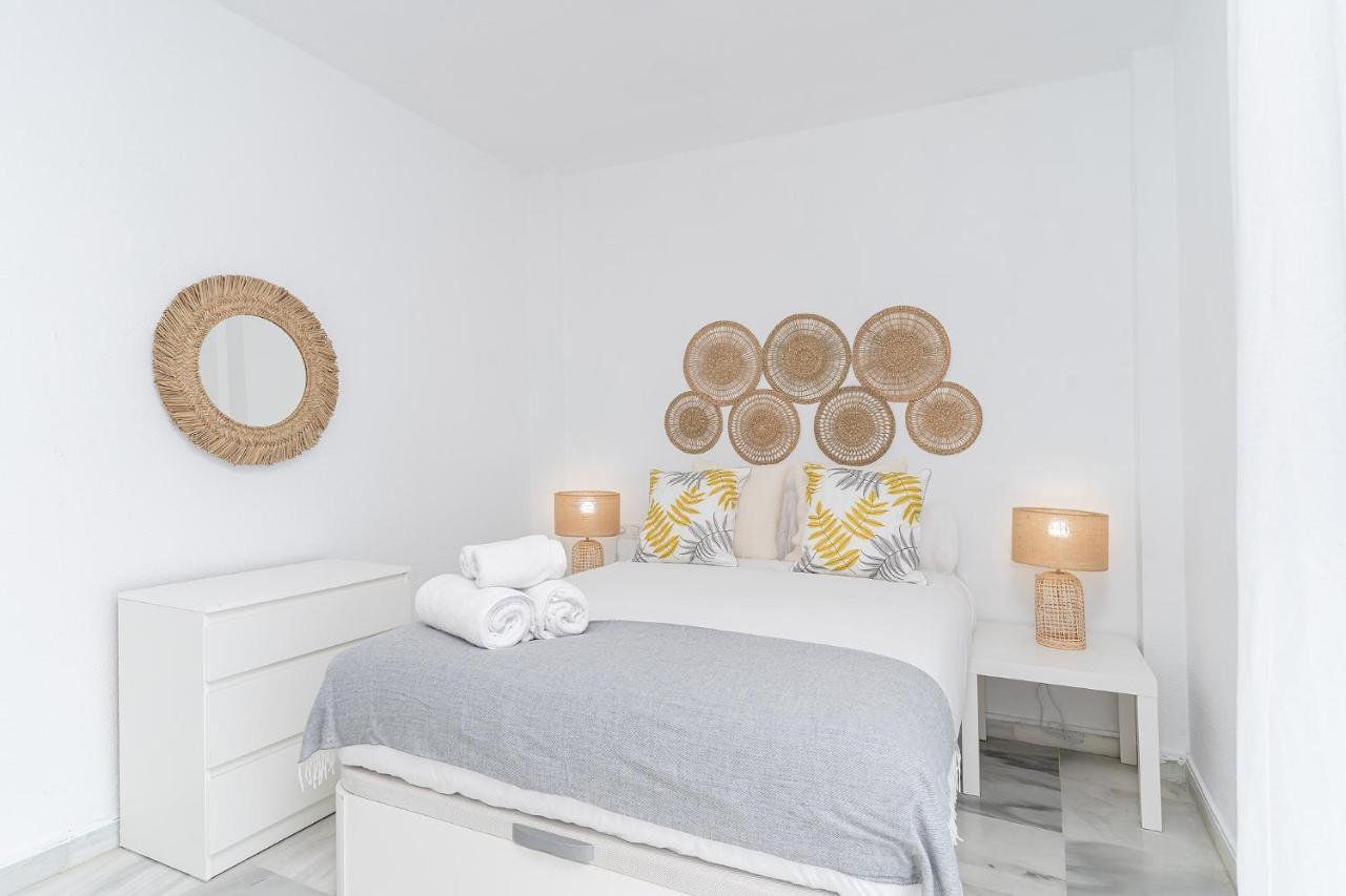 Blonzu Burkina Apartment เบนัลมาเดนา ภายนอก รูปภาพ